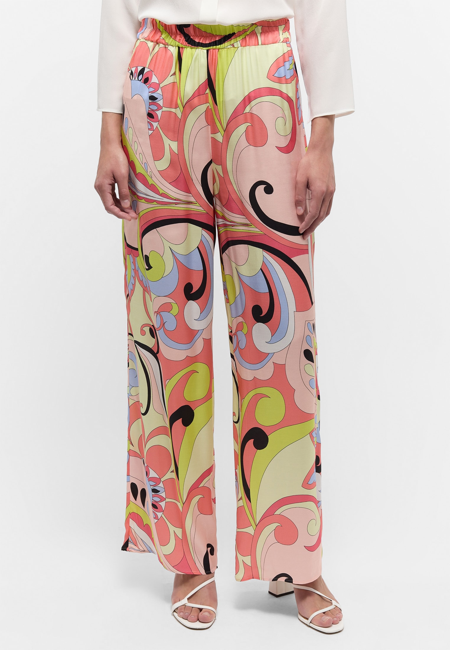 Trousers in coral printed