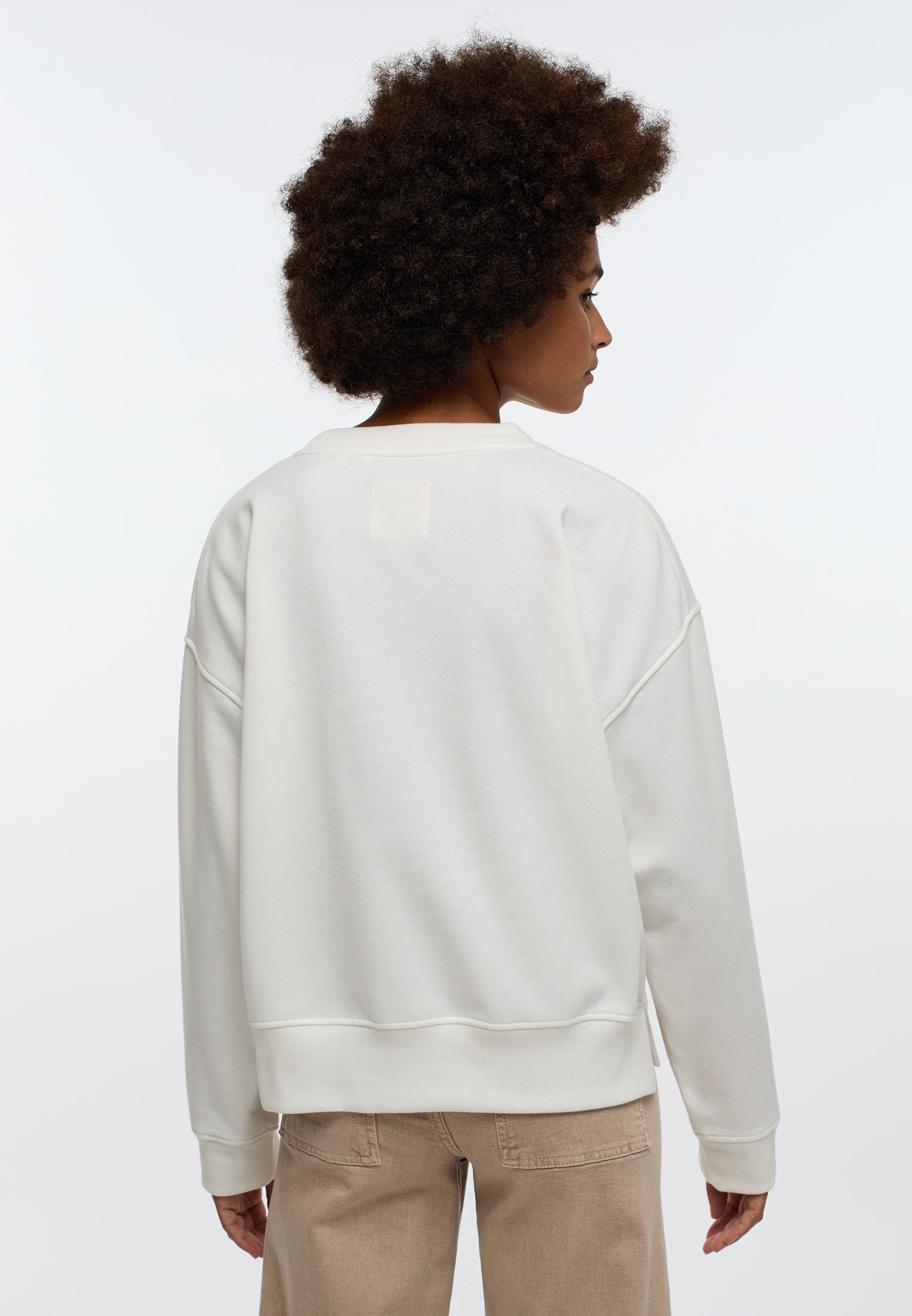 Plain white oversized jumper hot sale