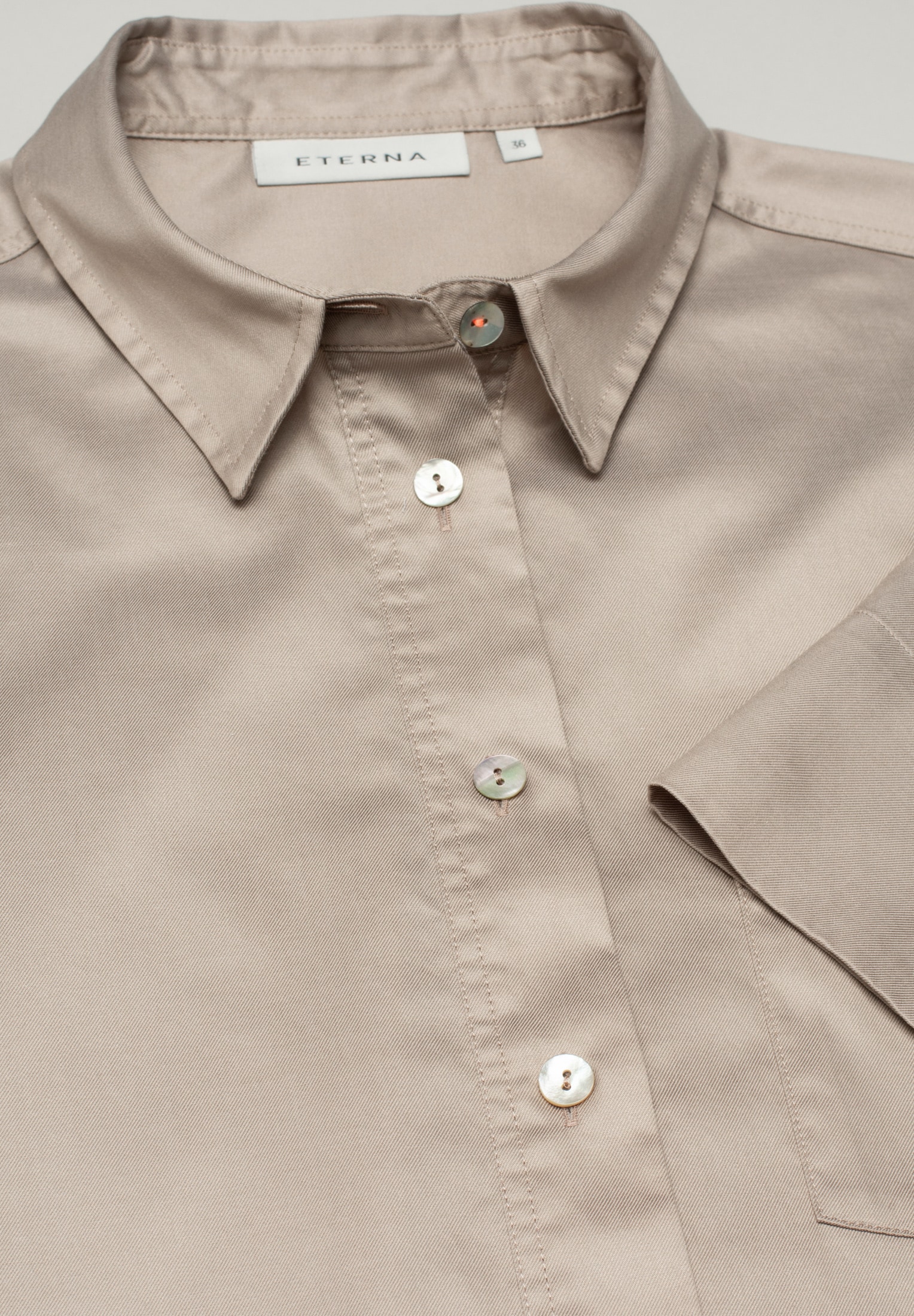 | | Shirt in Bluse grün 2DR00234-04-01-42-1/2 grün Soft Kurzarm unifarben Luxury | | 42