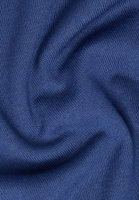 Gebreide pullover in blauw vlakte