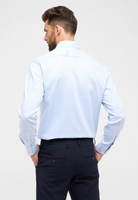 MODERN FIT Shirt in light blue structured