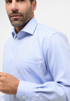 COMFORT FIT Overhemd in lyseblå gestructureerd