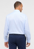 COMFORT FIT Performance Shirt in light blue structured