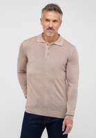 Gebreide pullover in camel vlakte