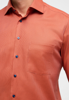 MODERN FIT Shirt in terracotta structured