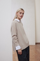 Gebreide pullover in beige vlakte