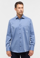 COMFORT FIT Shirt in medium blue checkered