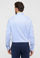 COMFORT FIT Shirt in light blue structured