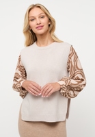 Knitted jumper in beige plain