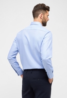 MODERN FIT Shirt in medium blue structured