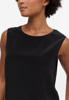 Blouse in black plain