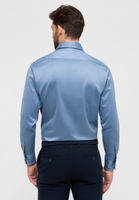 MODERN FIT Soft Luxury Shirt in himmelblau unifarben